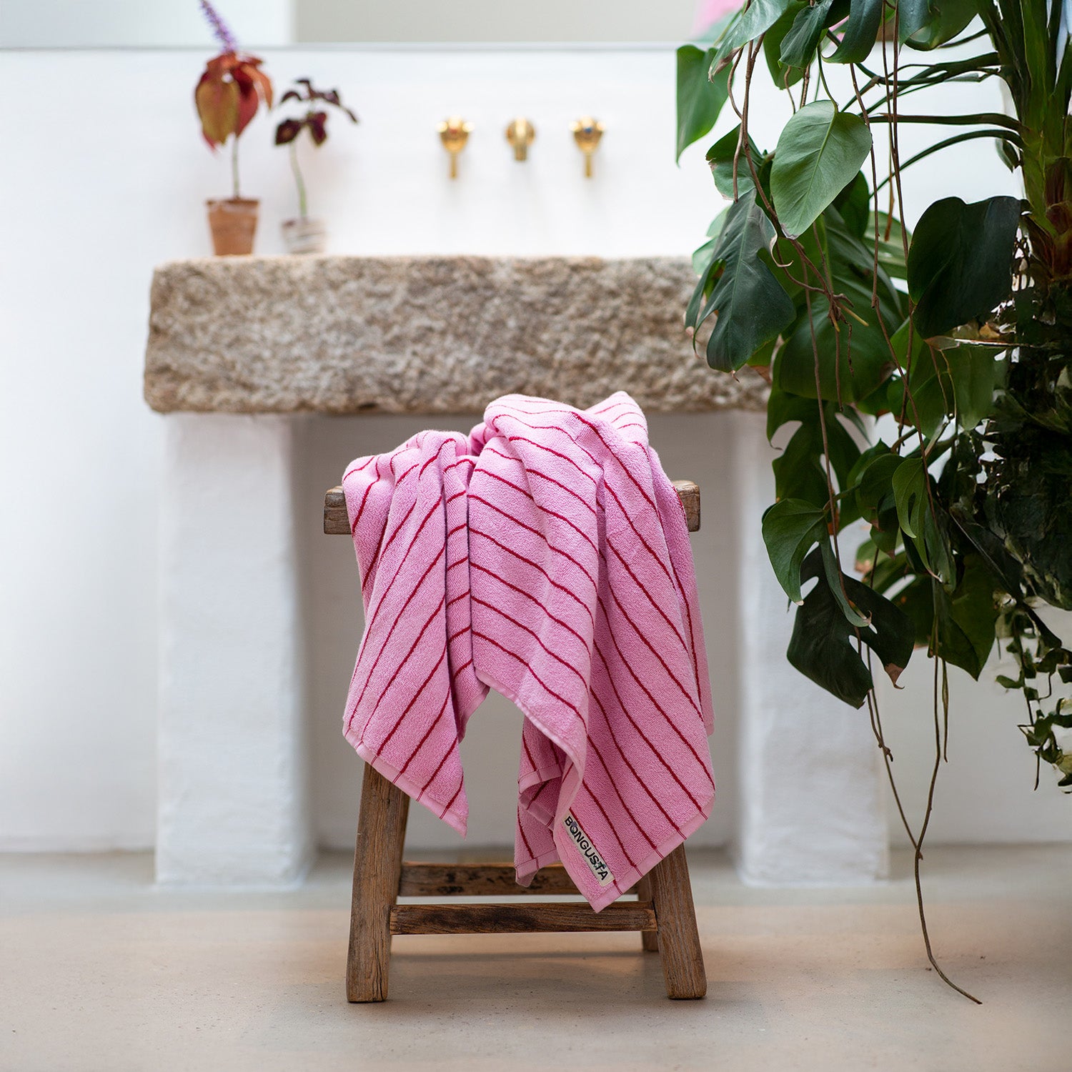 Naram Handtücher Pink & Rot – Moderne Handtücher – Pi.PA.PAPPE