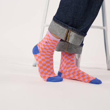 Socken mit Glitzer, kariert